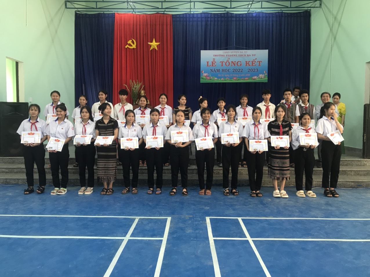 Lễ tổng kết năm học 2022 – 2023 của trường PTDTNT THCS Ba Tơ