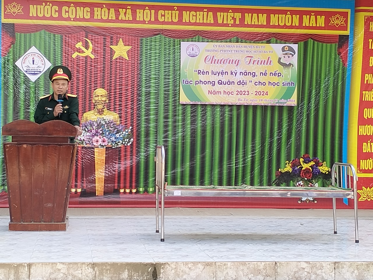 Chương trình “rèn luyện kỹ năng, nề nếp, tác phong Quân đội” cho học sinh năm học 2023-2024